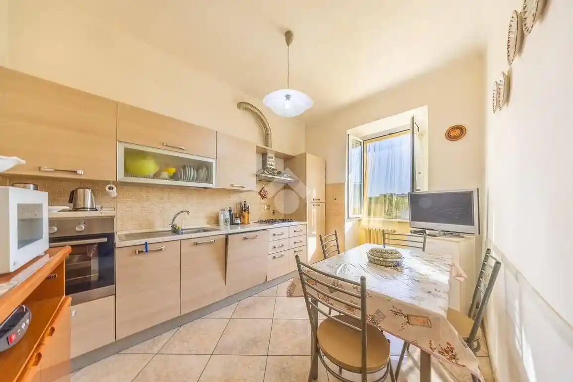 Appartamento in vendita a Roma