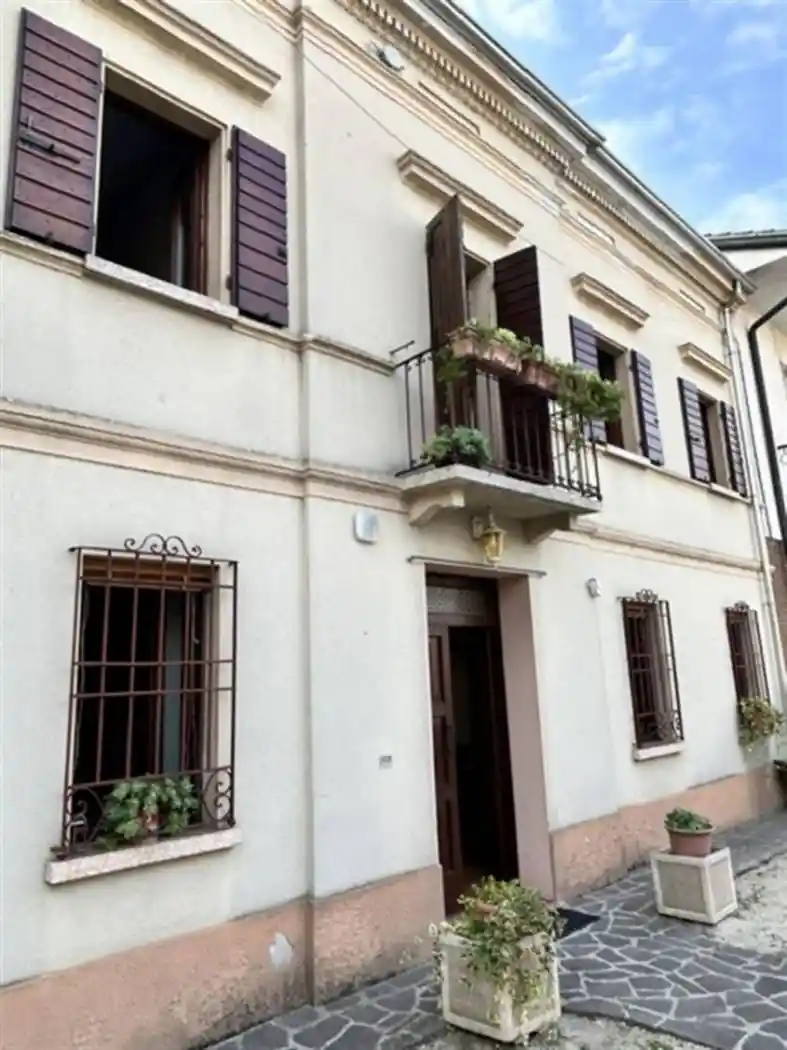 Casa indipendente in vendita a Marcaria