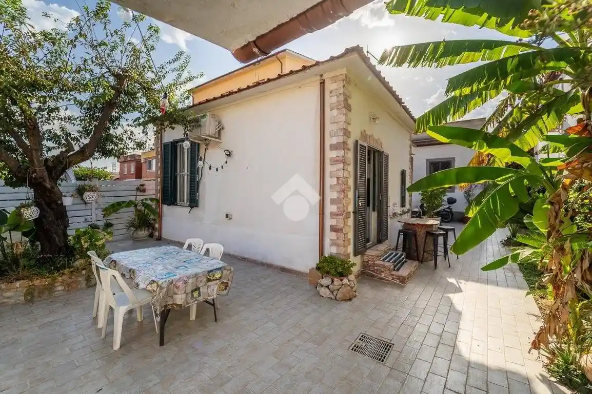 Casa indipendente in vendita a Roma