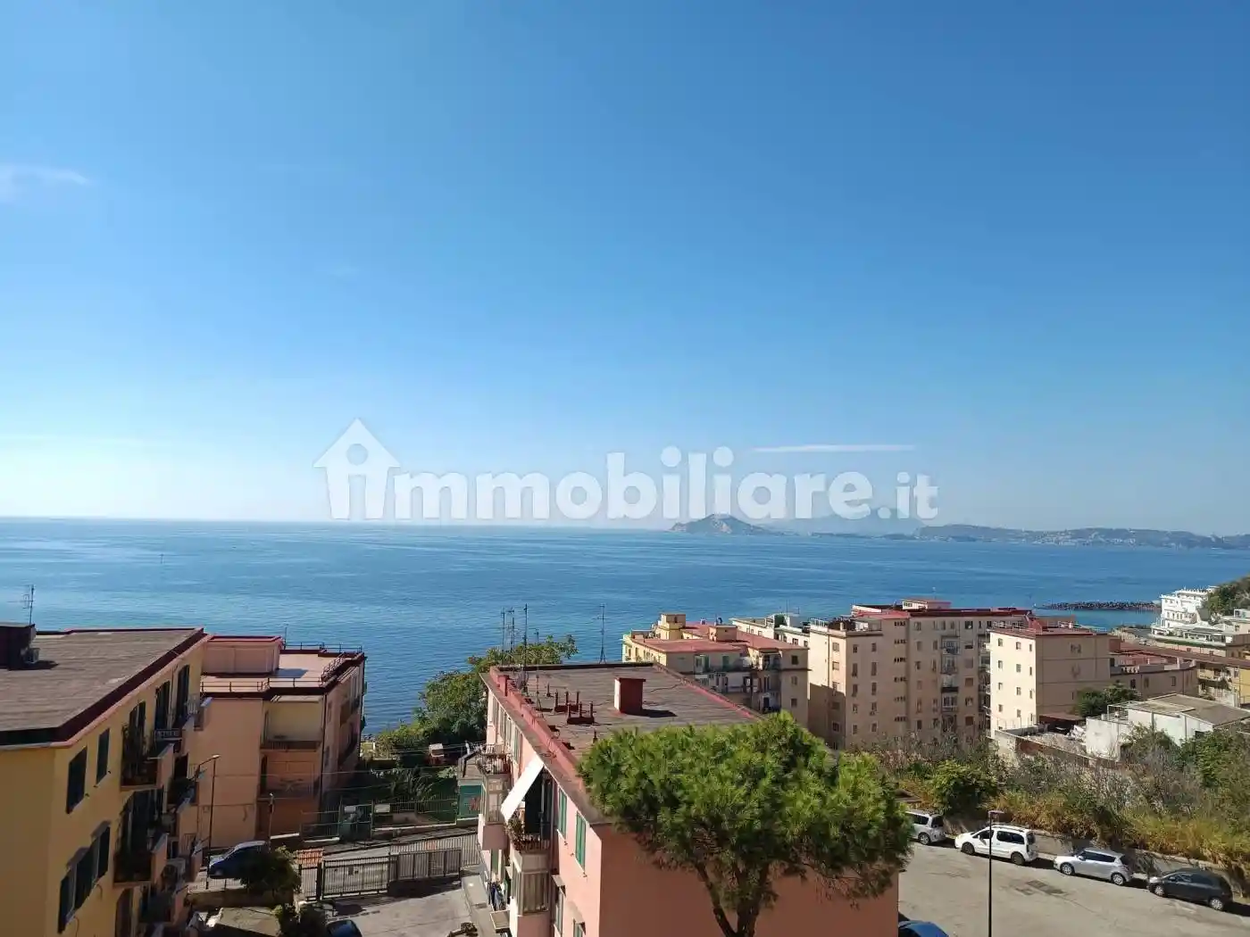 Appartamento in vendita a Napoli