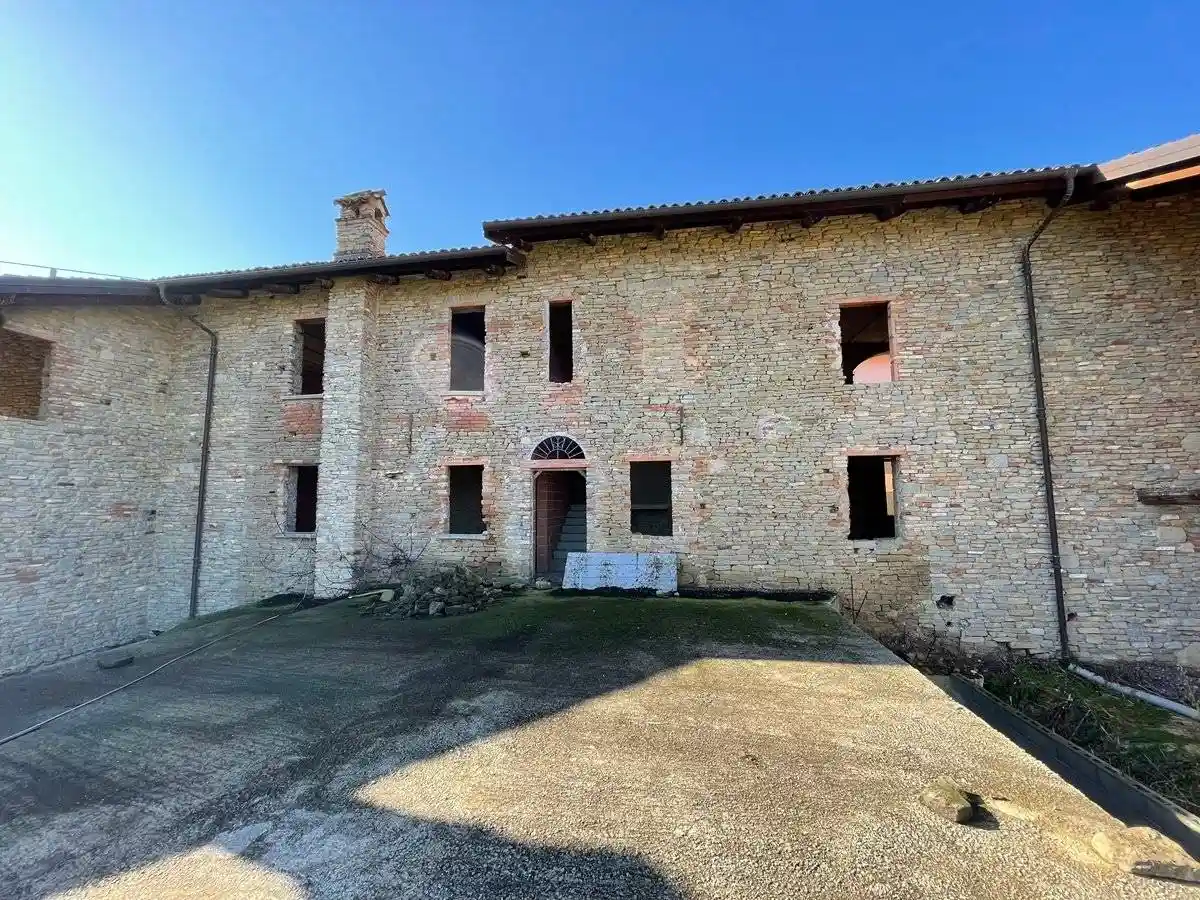 Rustico - Casale in vendita a Santo Stefano Belbo