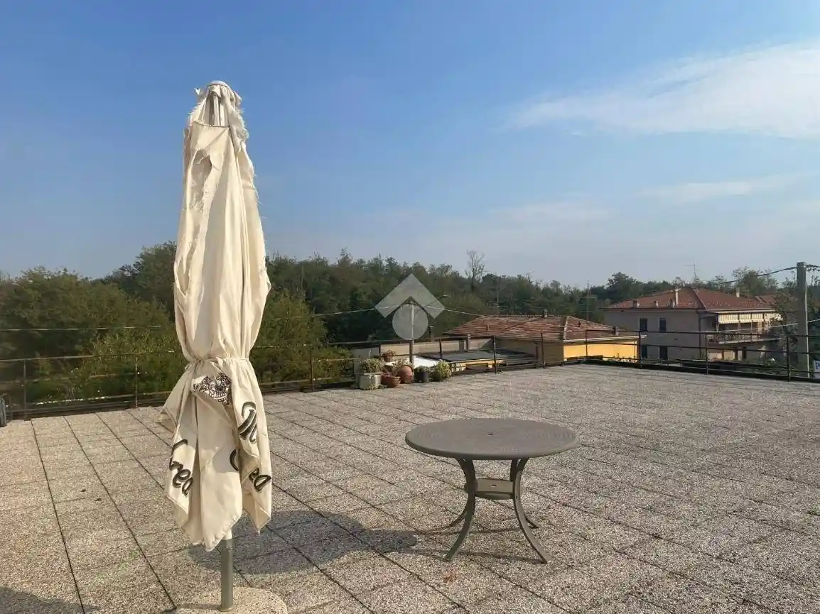 Villa in vendita a Cardano al Campo