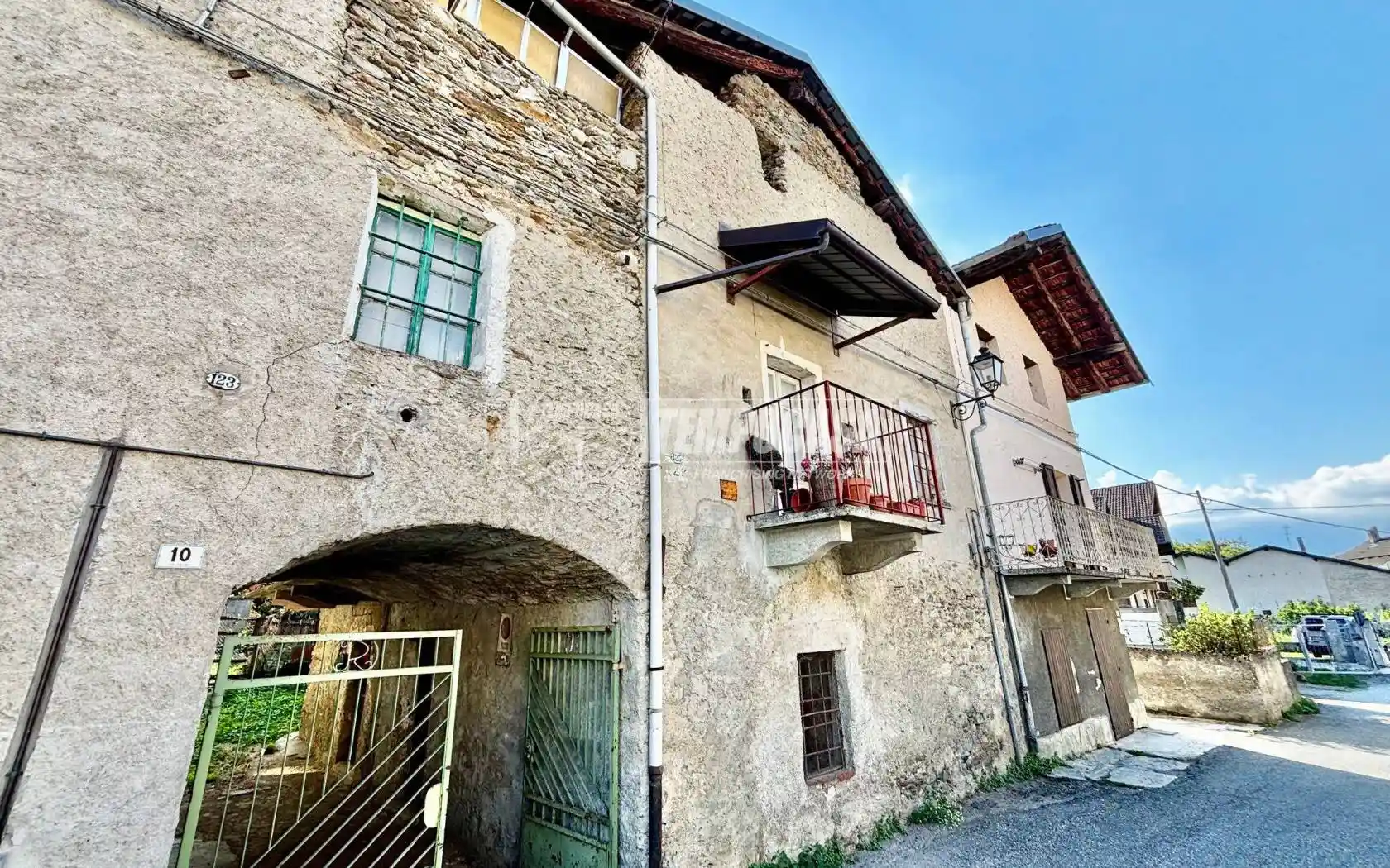 Casa indipendente in vendita a Mattie