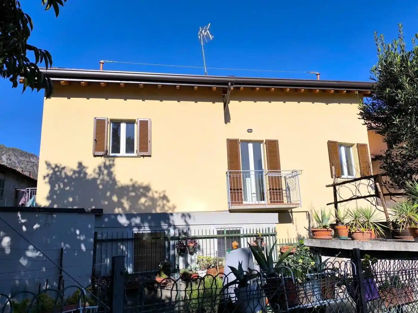 Casa indipendente in vendita a Valmadrera