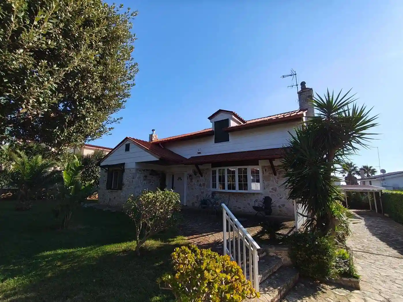 Villa - foto 2