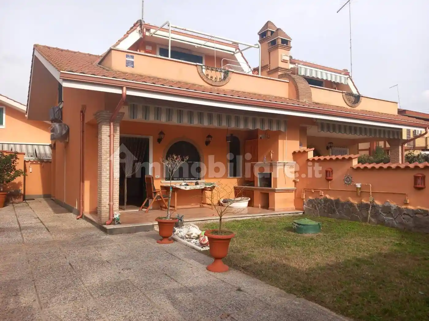 Villa in vendita a Ardea