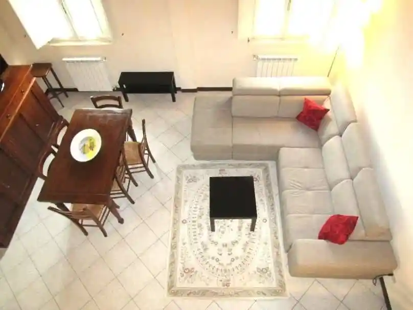 Casa indipendente in affitto a Lucca