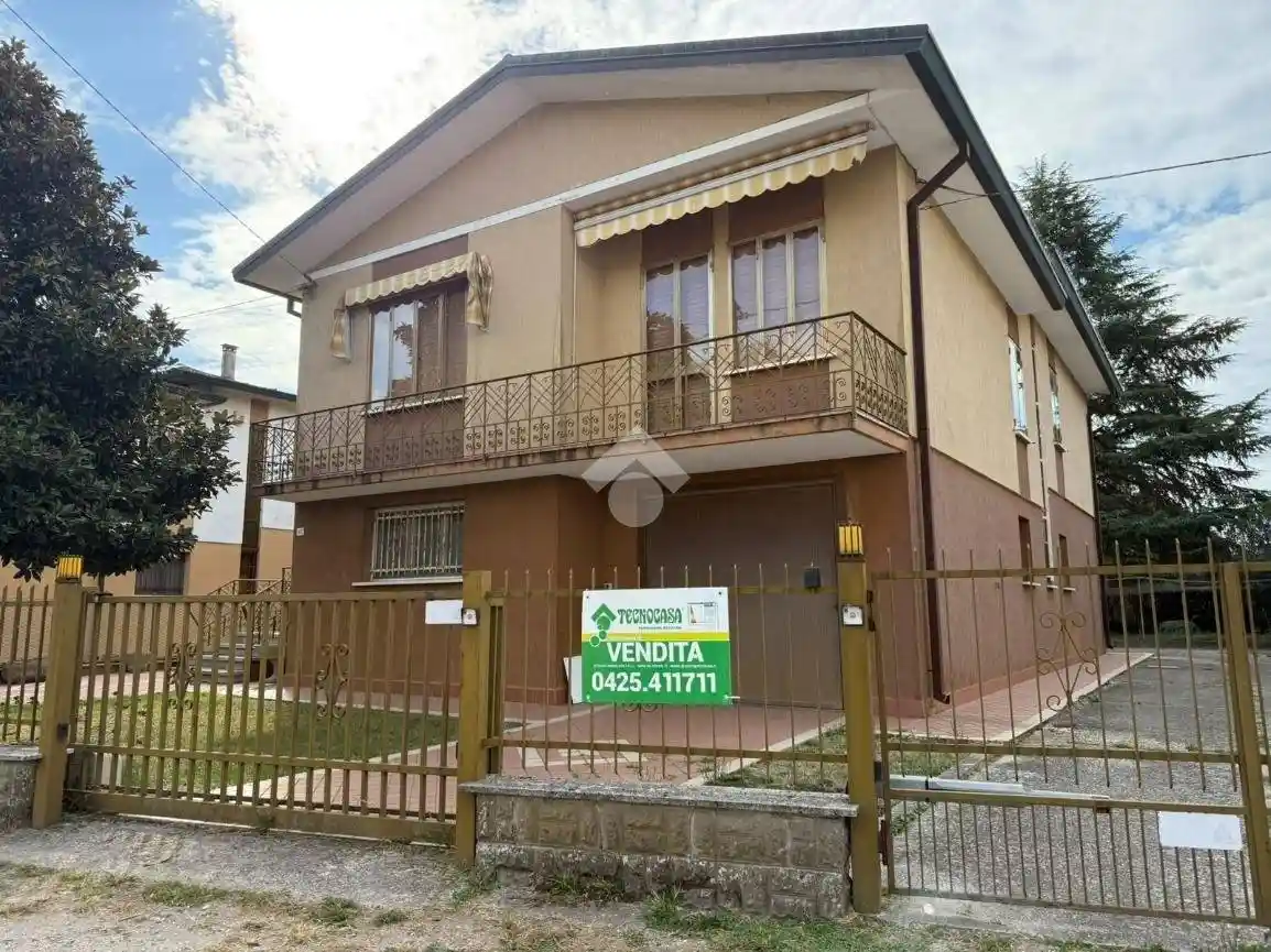 Villa in vendita a Rovigo