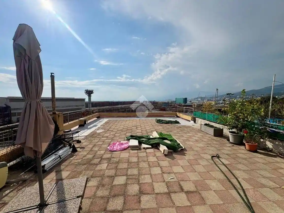 Appartamento in vendita a Genova