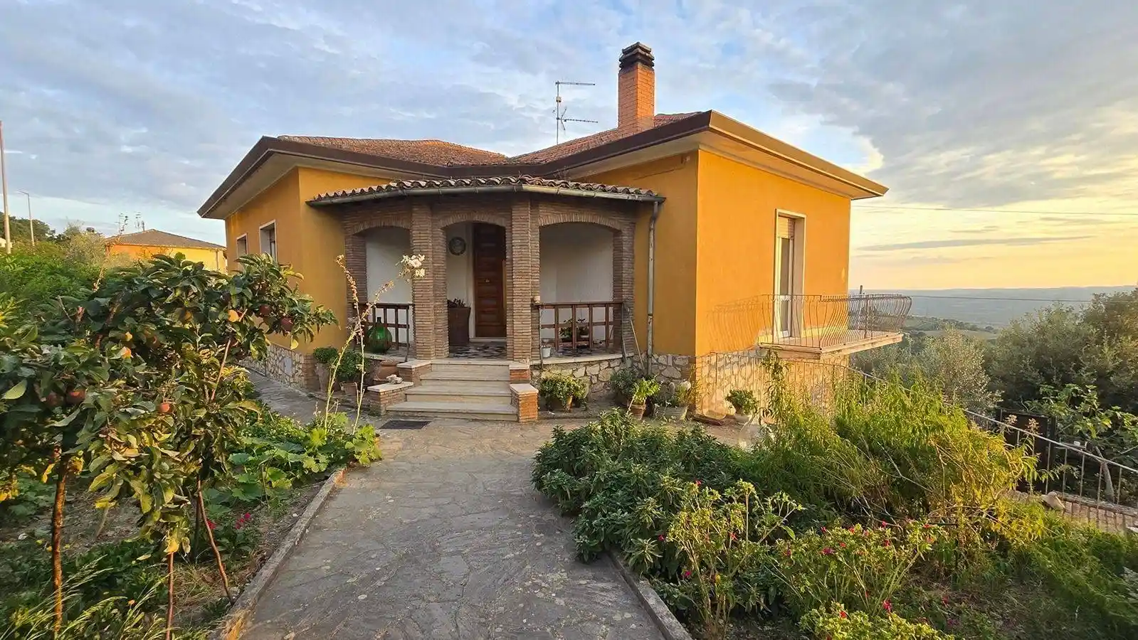 Villa in vendita a Montecchio