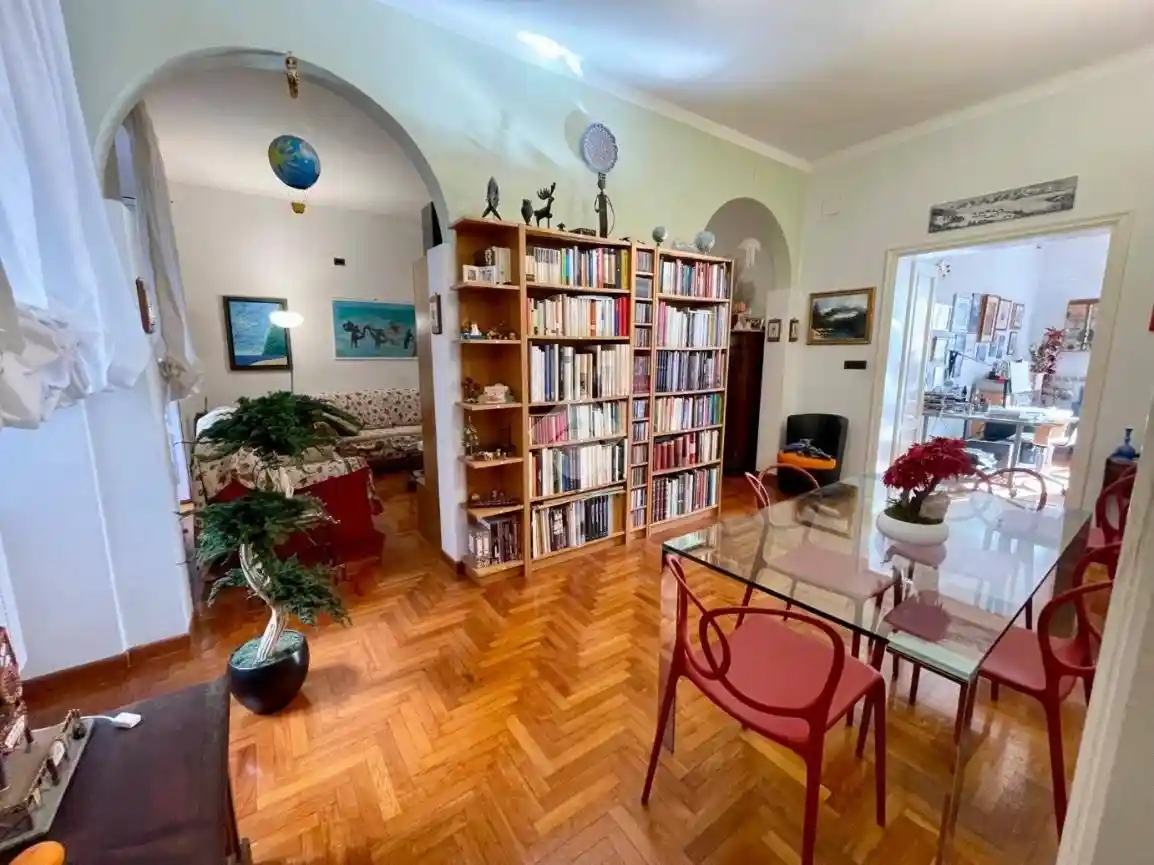 Appartamento in vendita a Genova