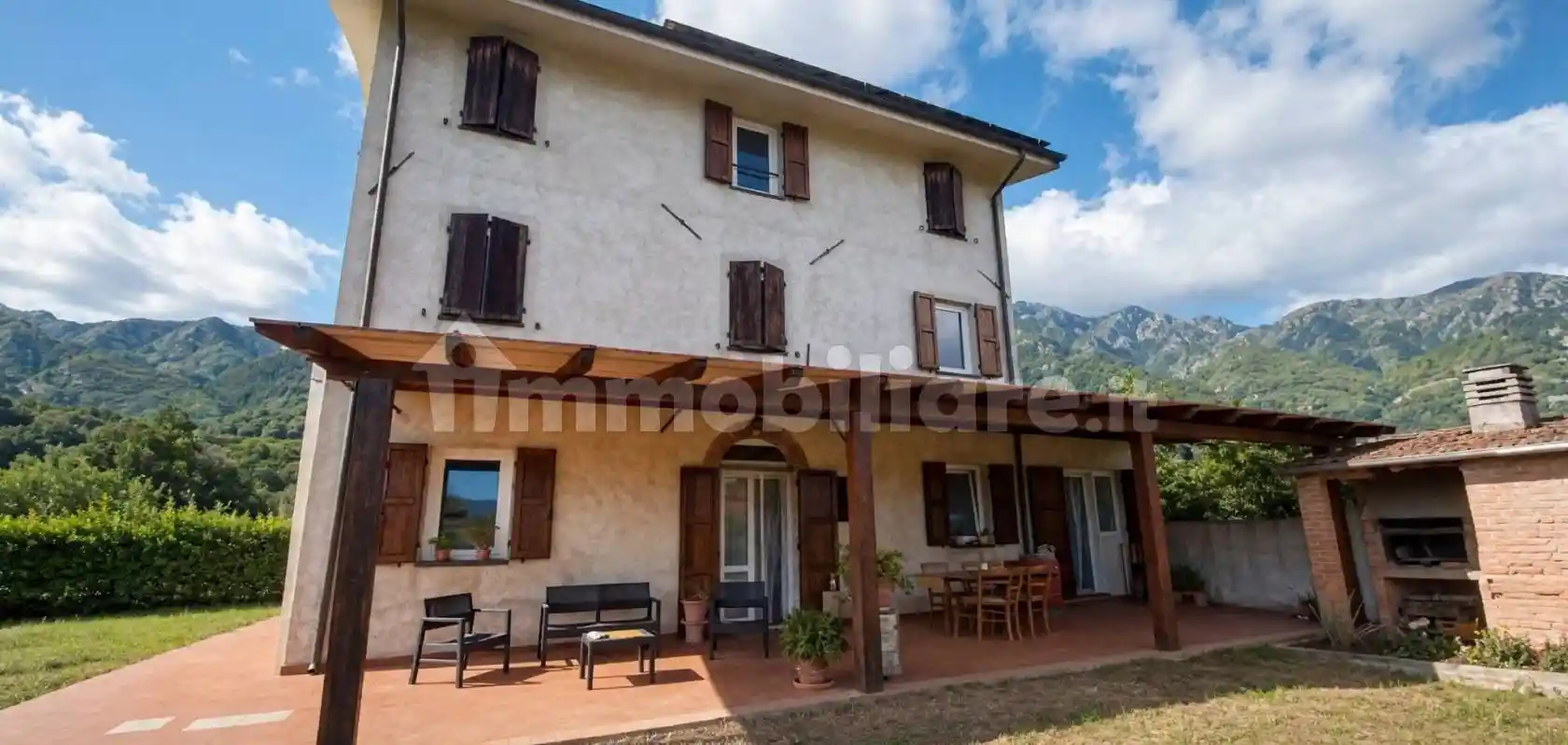 Rustico - Casale in vendita a Camaiore
