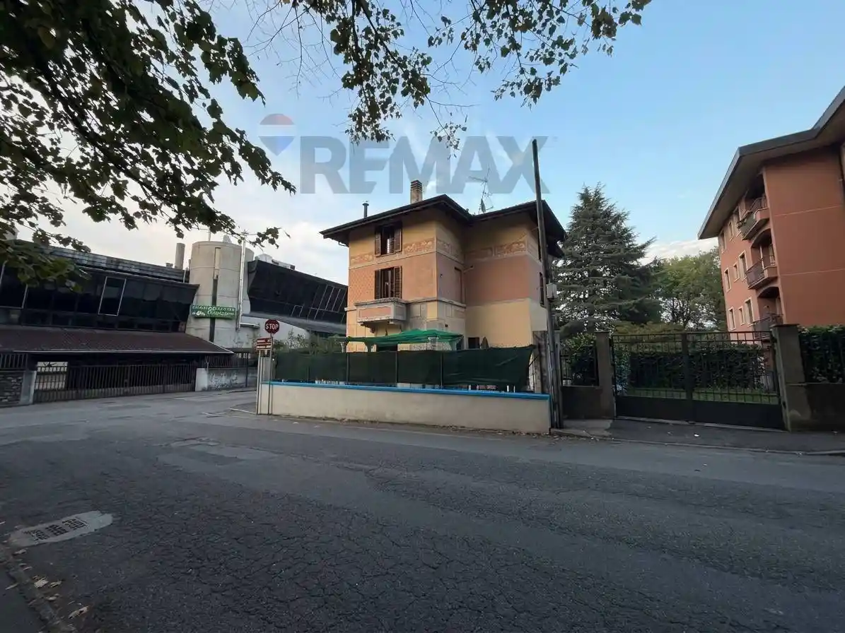 Appartamento in affitto a Varese
