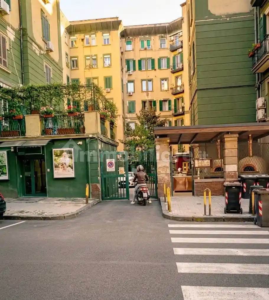 Appartamento in vendita a Napoli