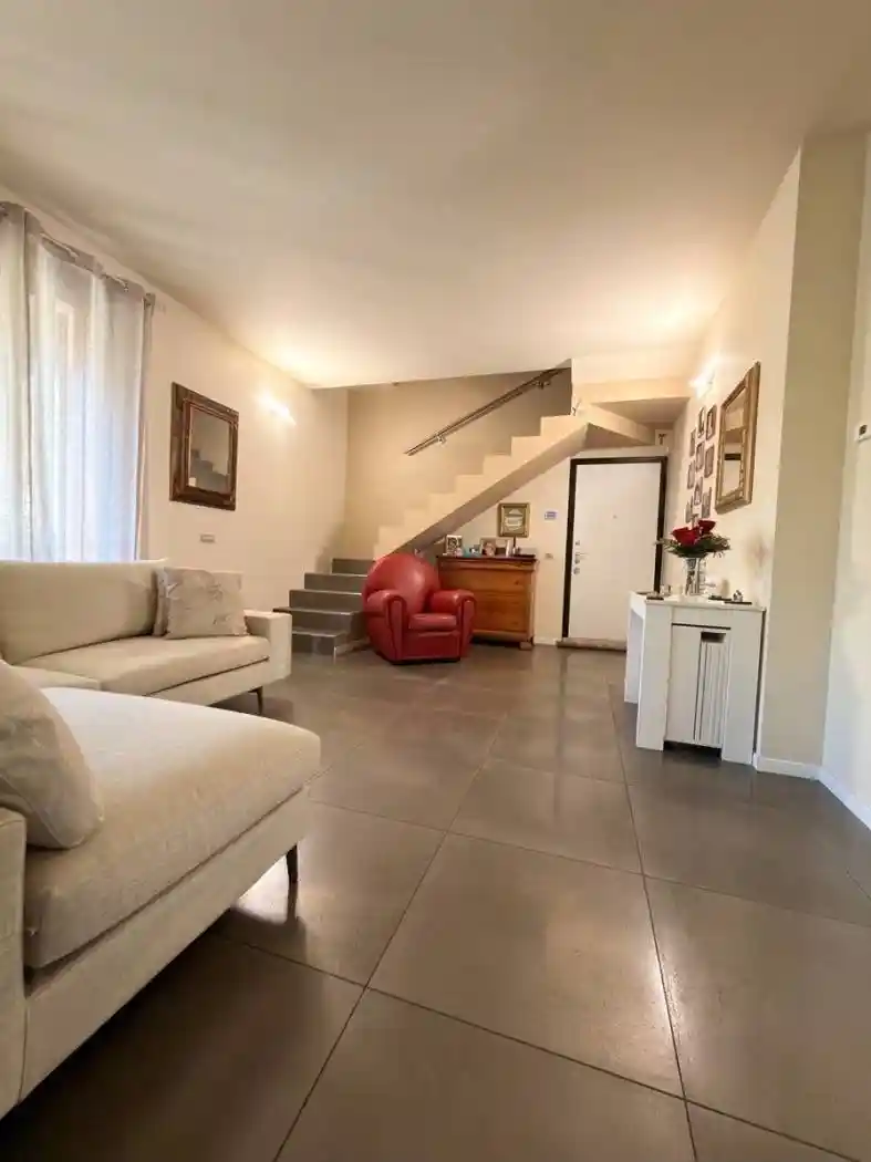 Appartamento in vendita a Seveso