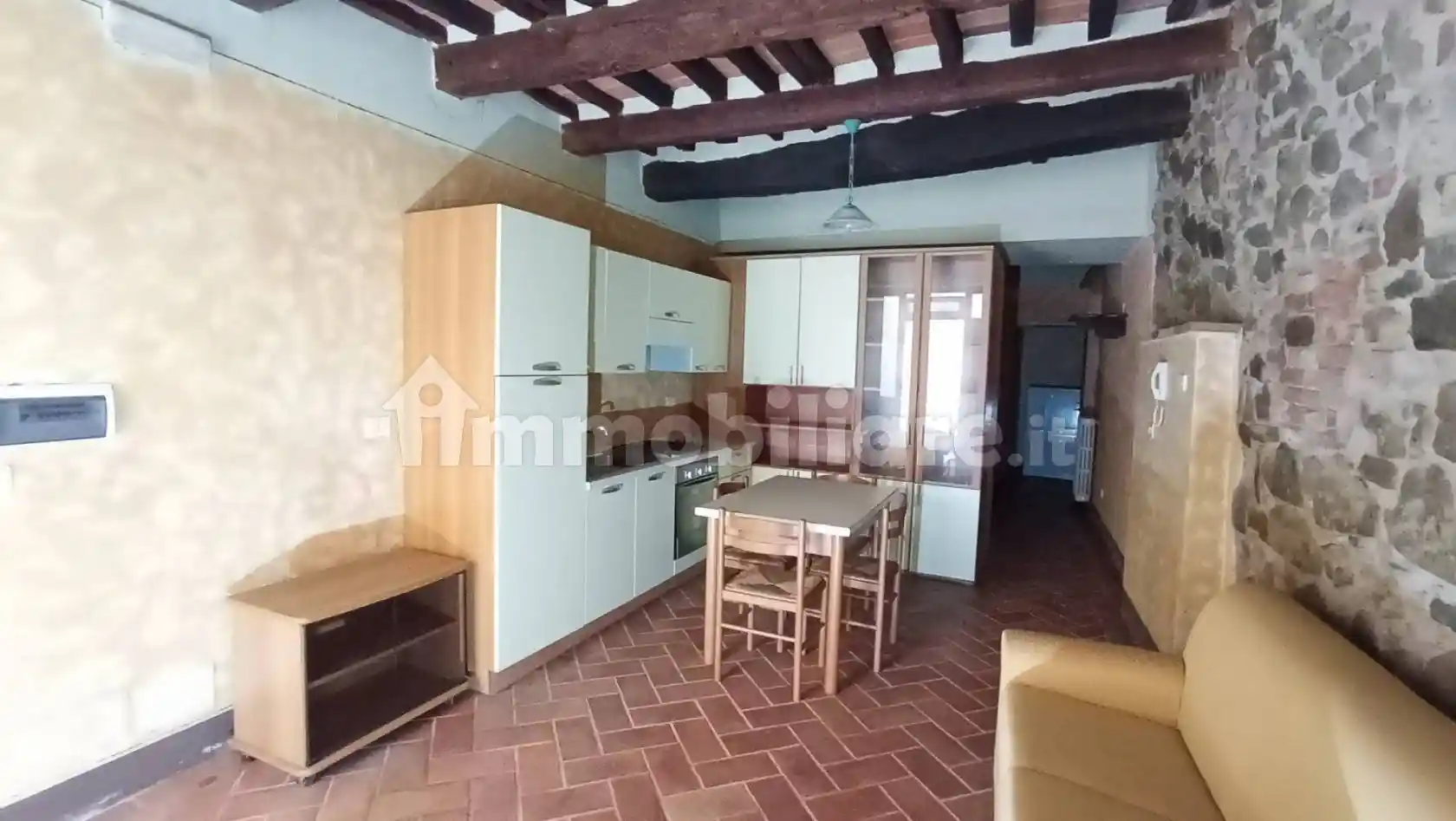 Appartamento in vendita a Lucignano