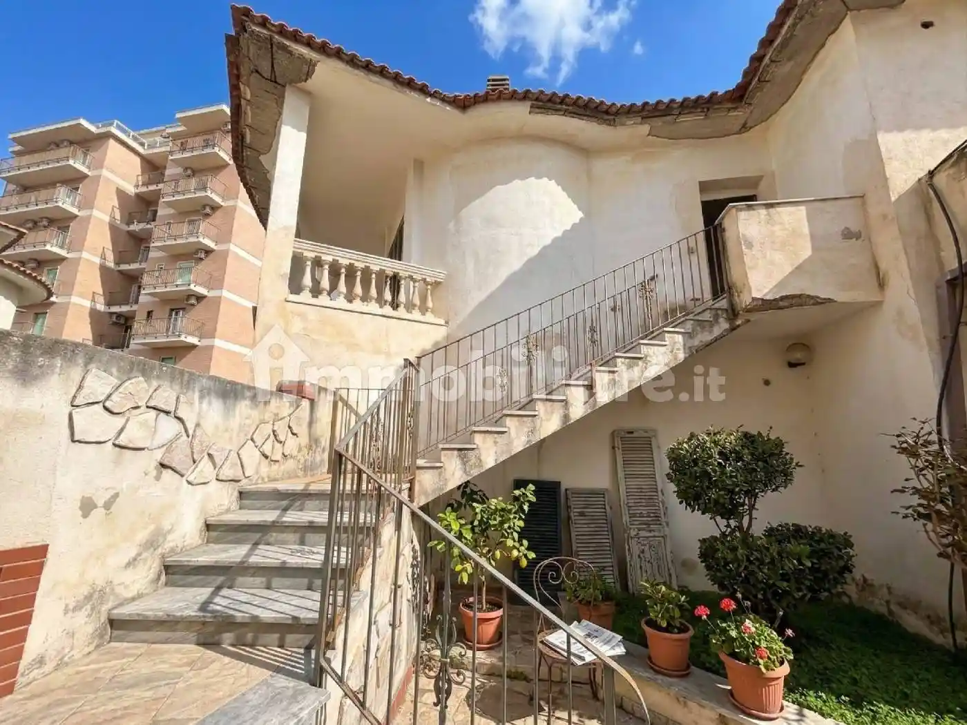 Casa indipendente in vendita a Castel Volturno