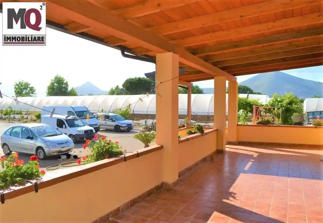 Rustico - Casale in vendita a Falciano del Massico