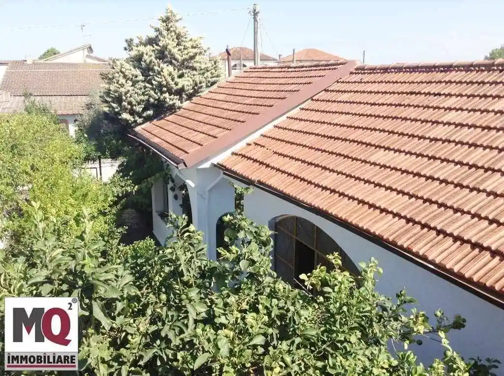 Villa in vendita a Castel Volturno