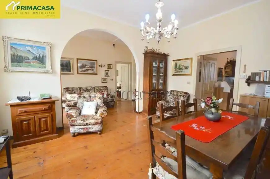 Appartamento in vendita a Gardone Riviera