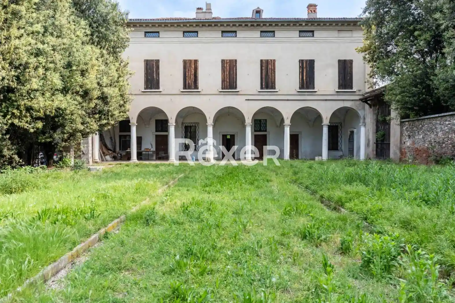 Palazzo - Edificio in vendita a Brescia
