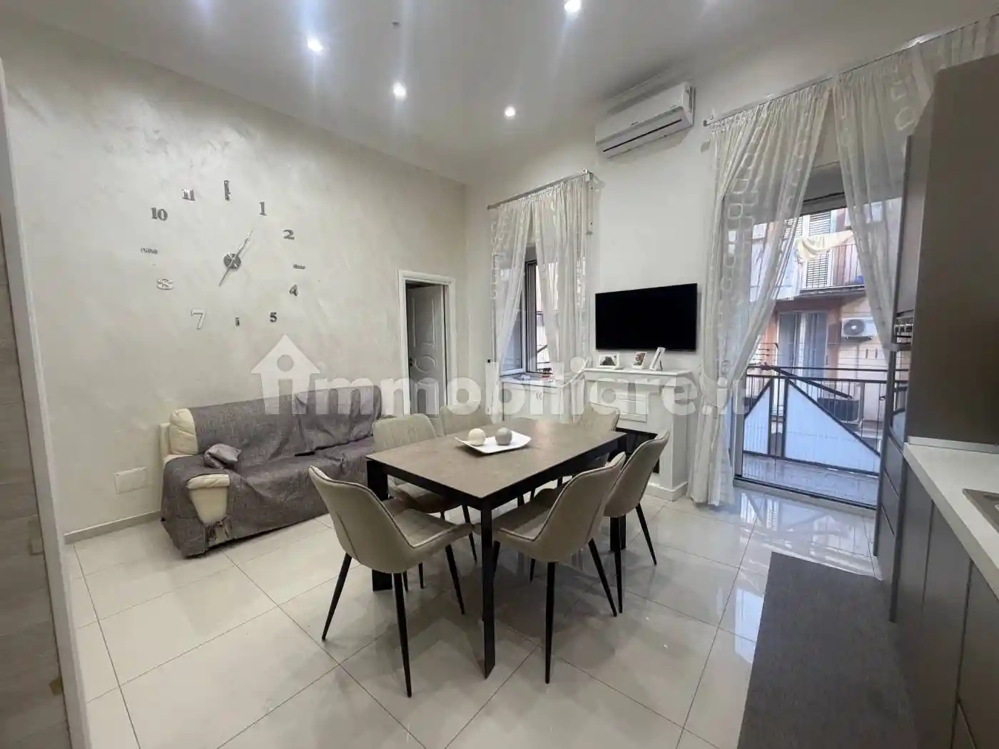 Appartamento in vendita a Napoli