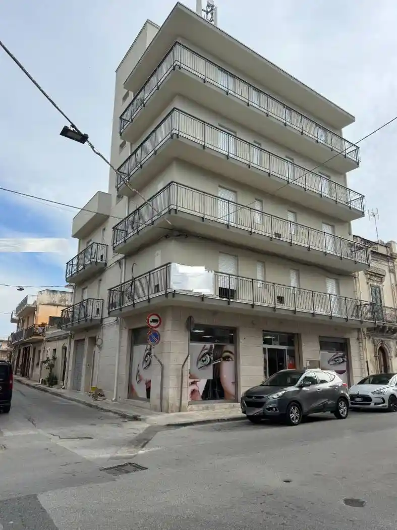 Appartamento in vendita a Floridia