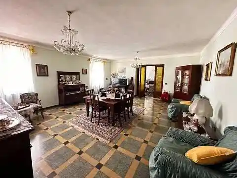 Appartamento in vendita a Camaiore
