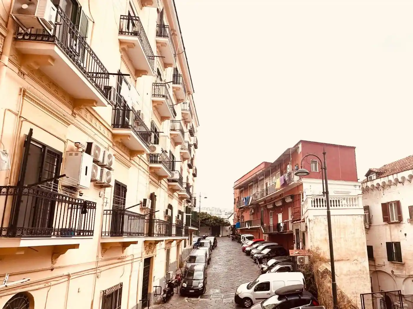 Appartamento in vendita a Napoli