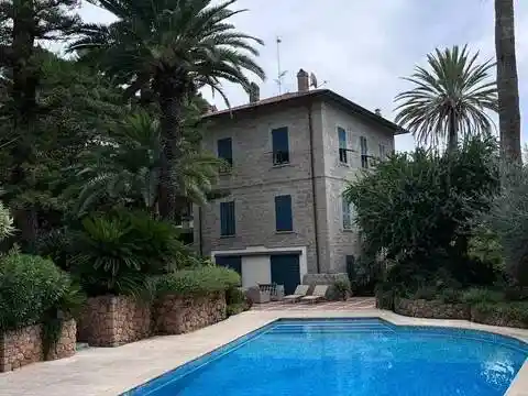 Villa in affitto a Vallecrosia