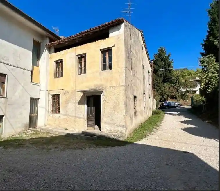 Rustico - Casale in vendita a Montecchio Precalcino