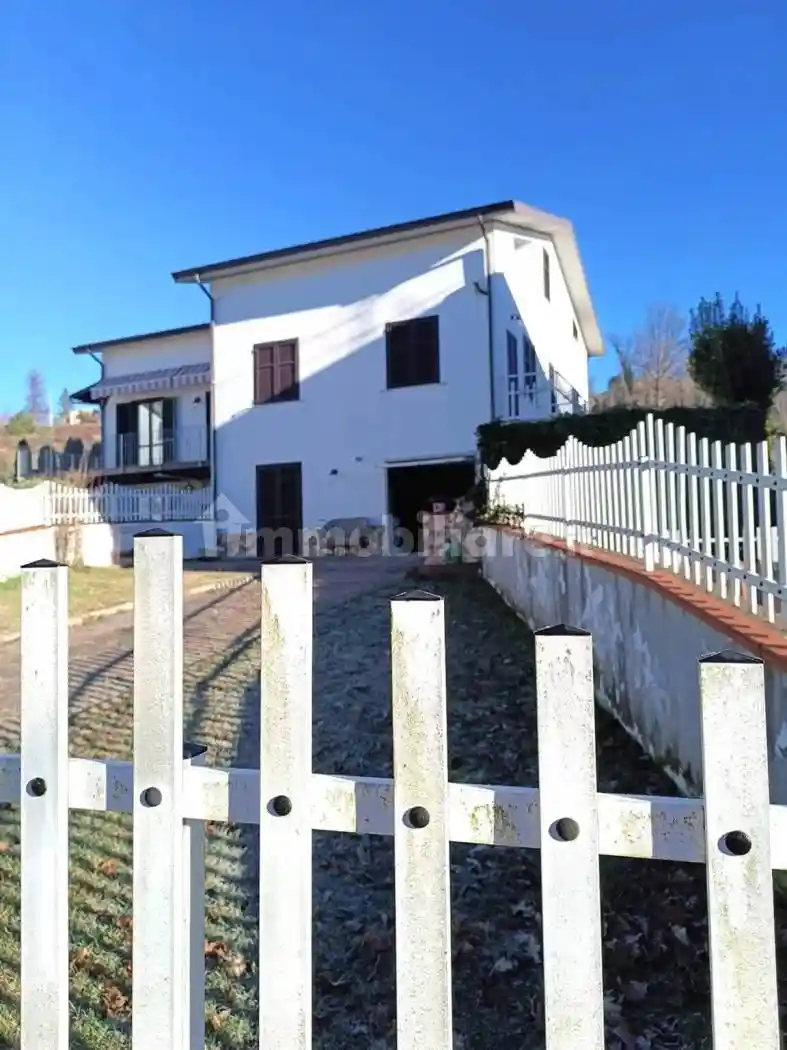 Villa in vendita a Aulla