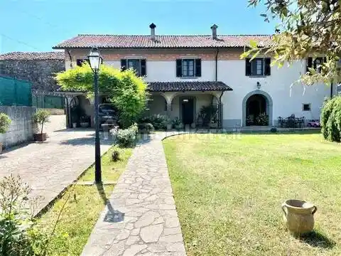 Villa in vendita a Licciana Nardi
