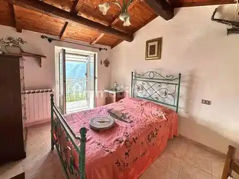 Villa in vendita a Licciana Nardi