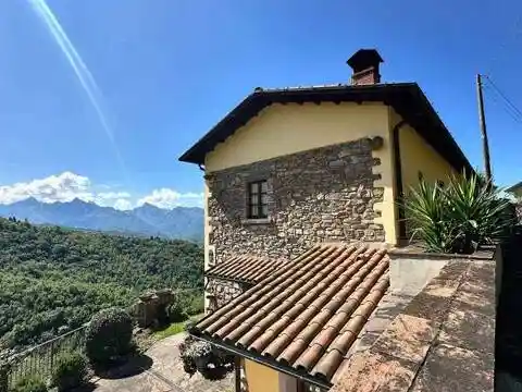 Villa in vendita a Fivizzano