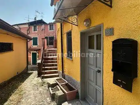 Villa in vendita a Sarzana