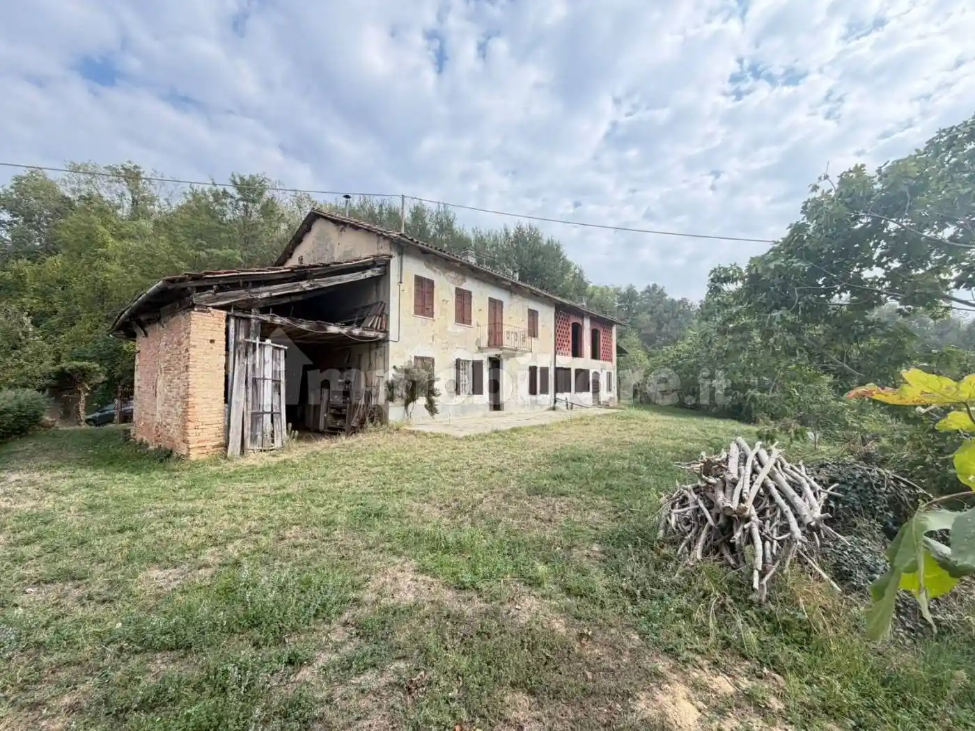 Rustico - Casale in vendita a Mombercelli
