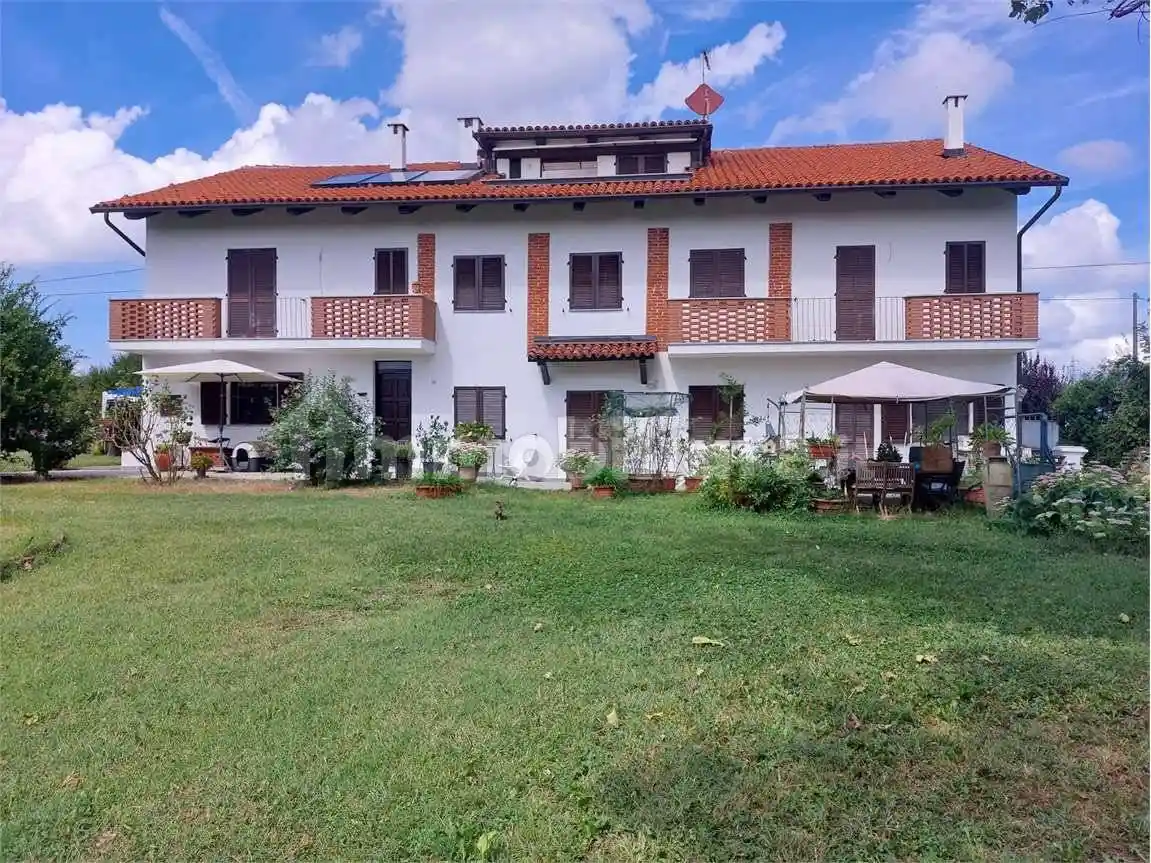 Villa in vendita a Salmour