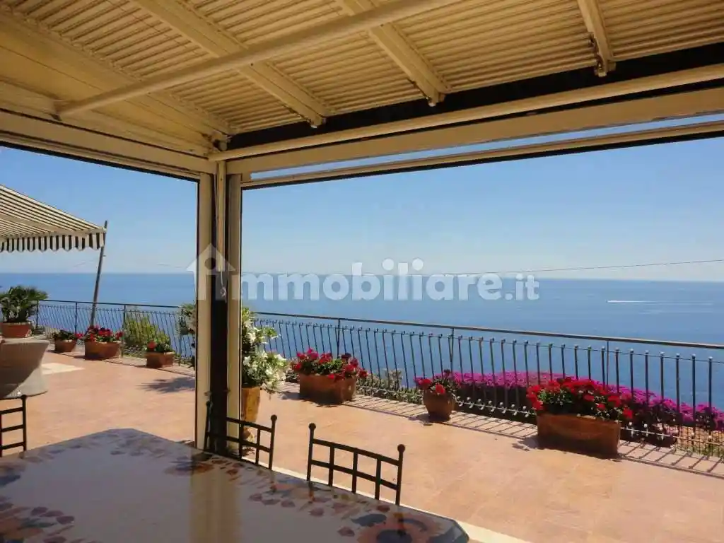 Villa in vendita a Ospedaletti