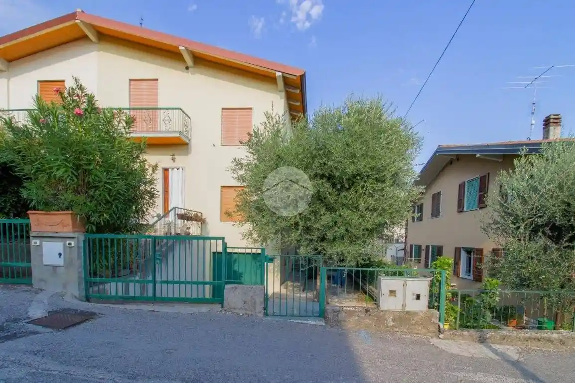 Villa in vendita a Toscolano-Maderno