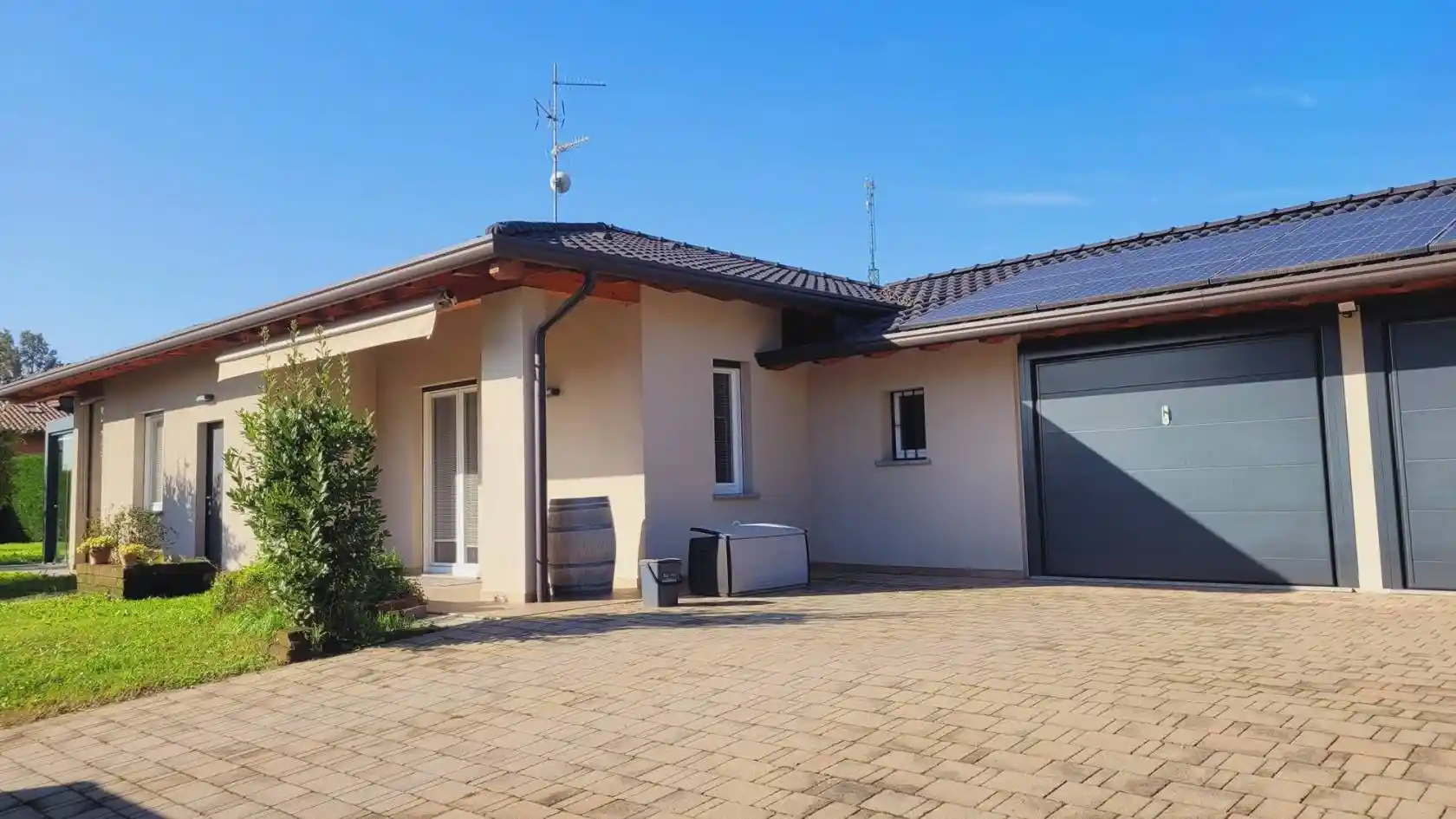 Villa in vendita a Carnago