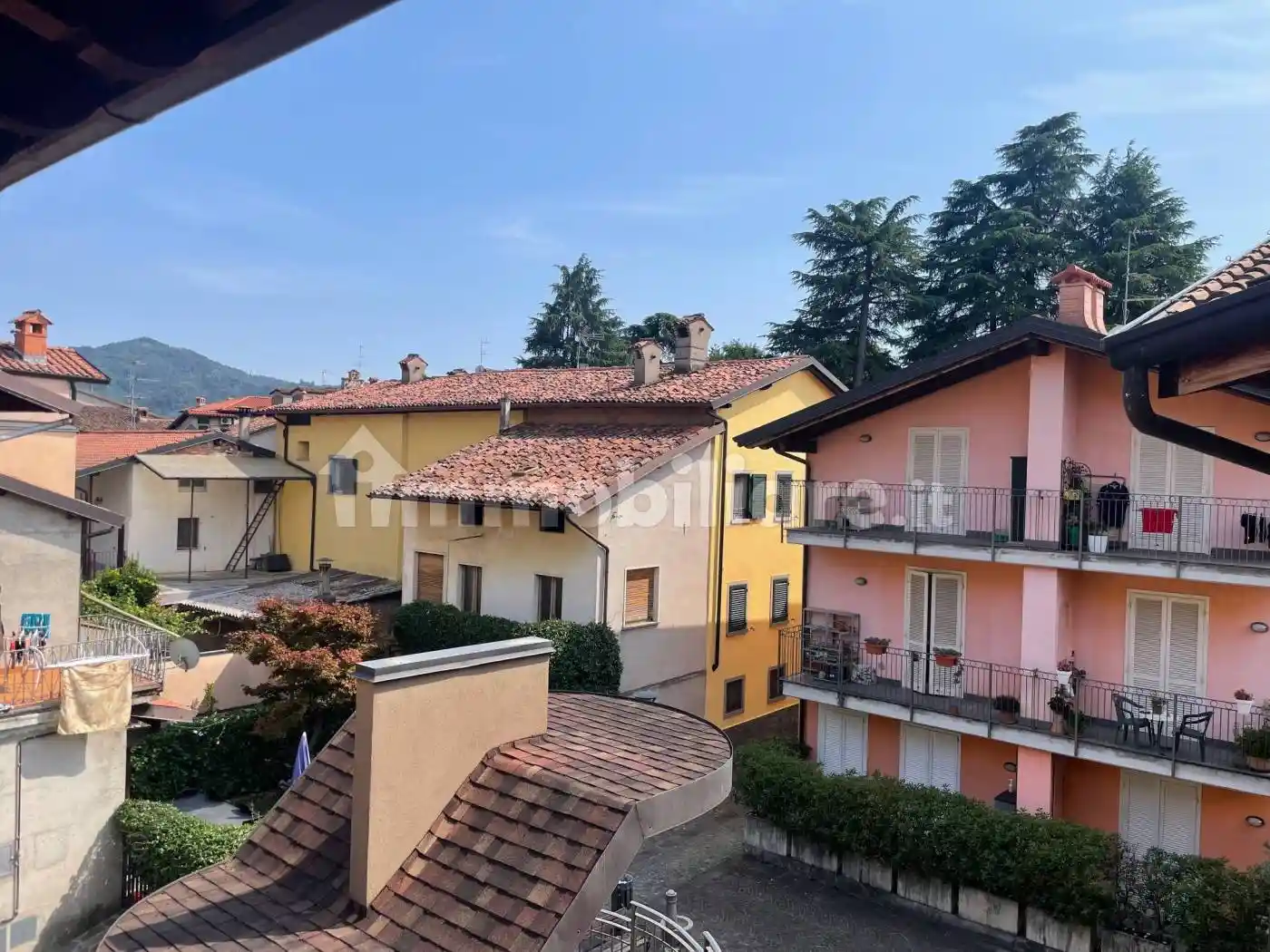 Appartamento in vendita a Zandobbio