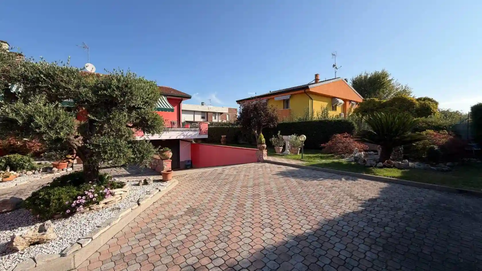 Villa - foto 2