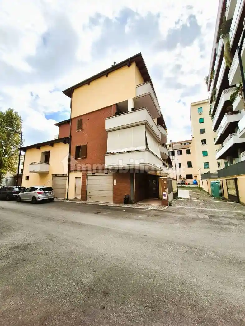 Appartamento in vendita a Pescara