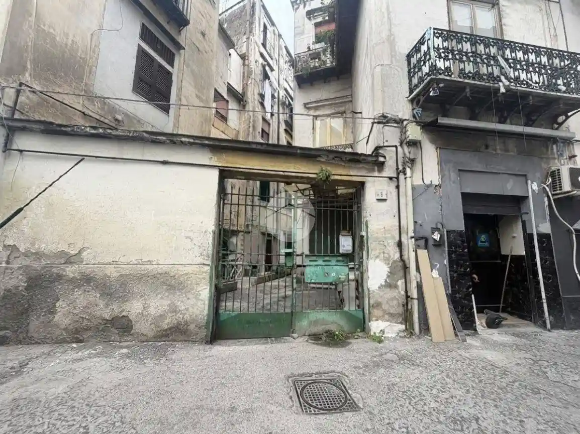 Appartamento in vendita a Napoli
