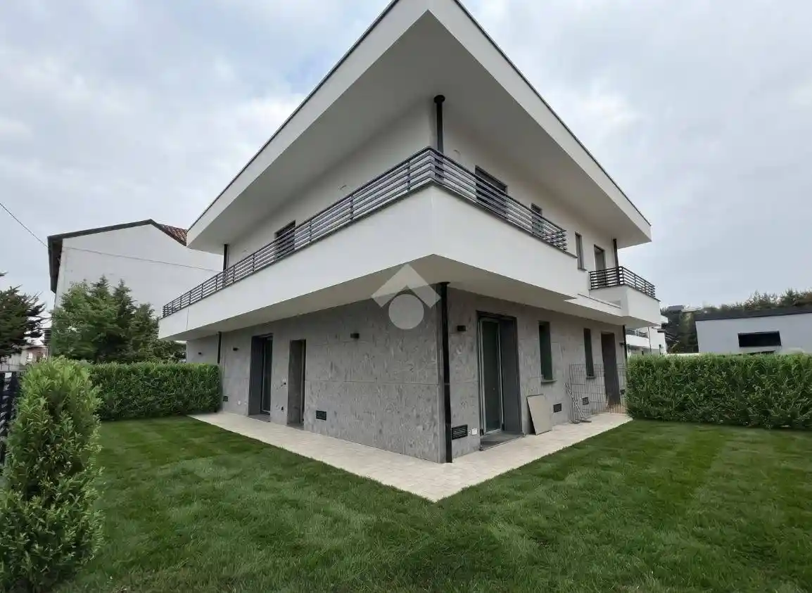 Villetta a schiera in vendita a Seveso