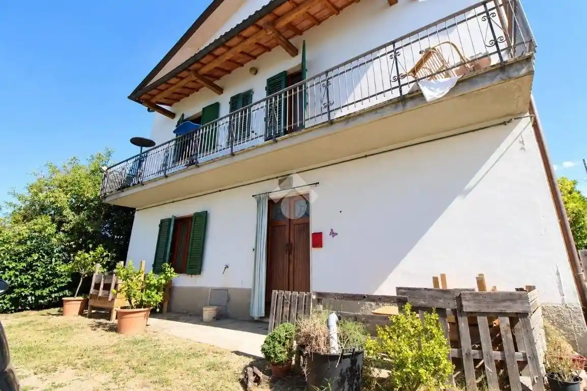 Casa indipendente in vendita a Lamporecchio