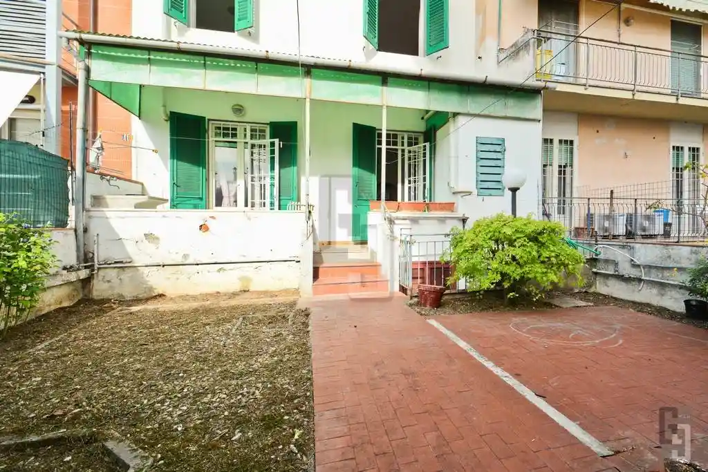 Casa indipendente in vendita a Sesto Fiorentino