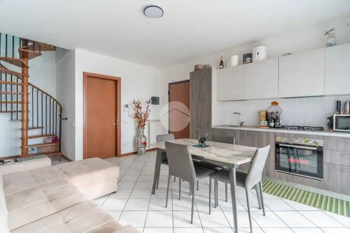 Appartamento in vendita a Trezzano sul Naviglio