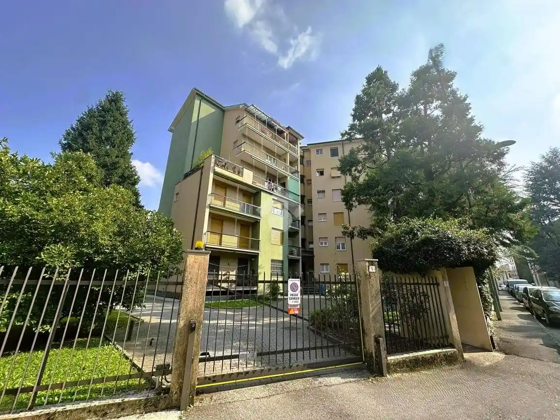 Appartamento in vendita a Vimercate